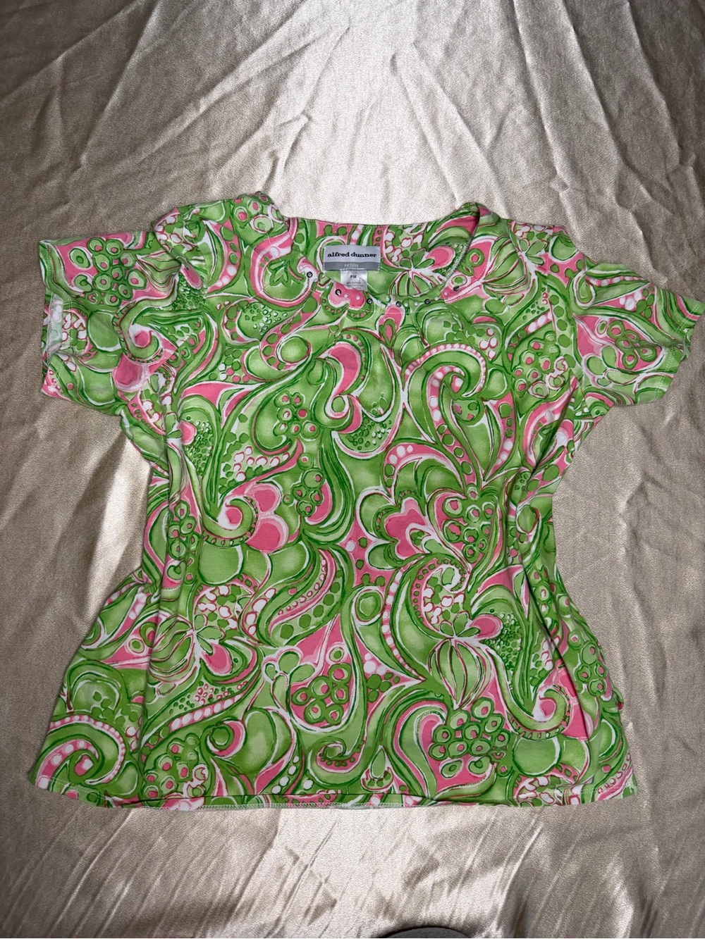 Alfred Dunner Petite PM Green Pink Paisley Rhinestone Neckline Top Women’s